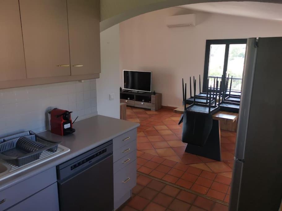 Haut De Villa Renovee En 2023 Saint-Maime 외부 사진