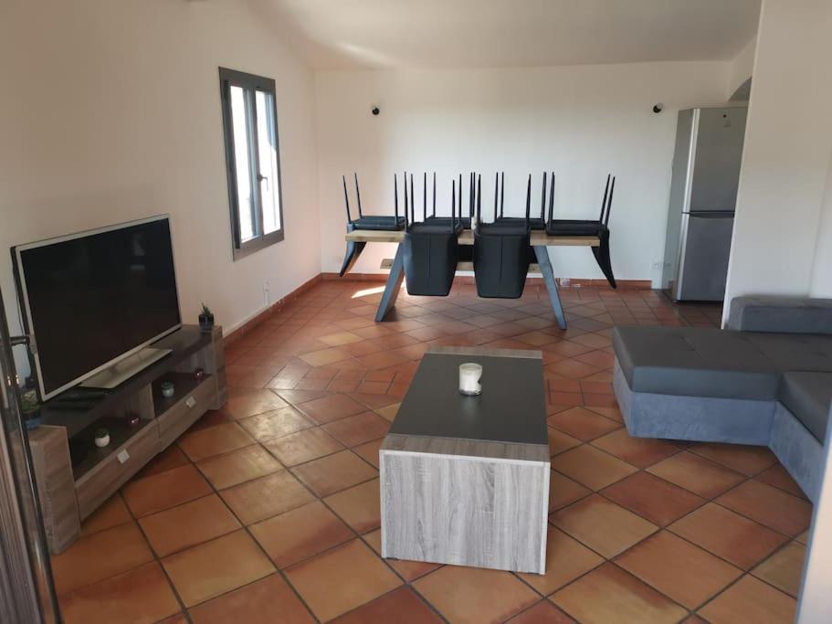 Haut De Villa Renovee En 2023 Saint-Maime 외부 사진